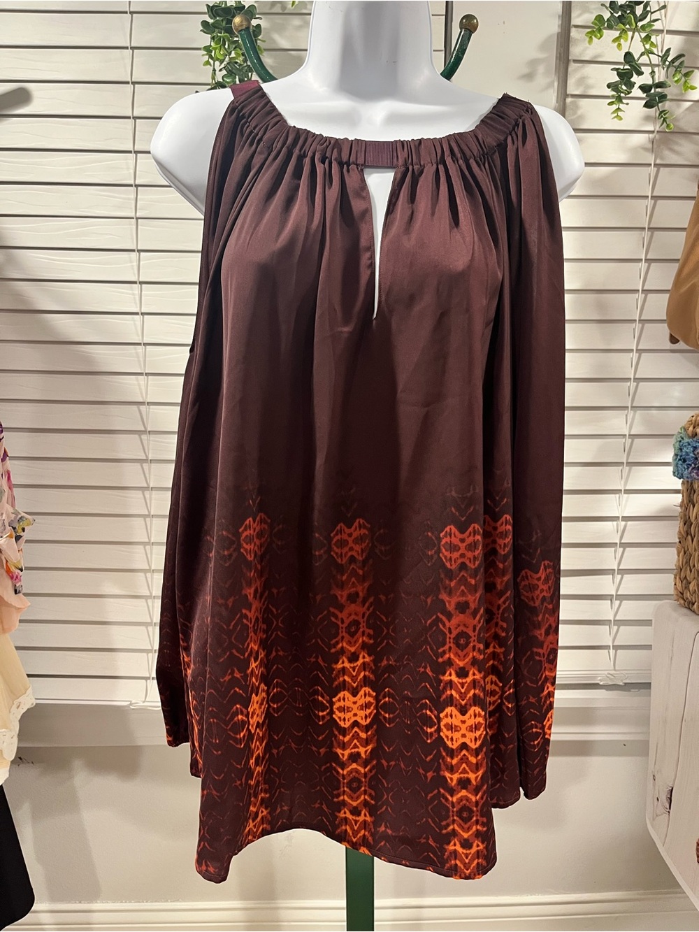 Lane Bryant Cold Shoulder  Brown Tunic with Orange Pattern 14/16